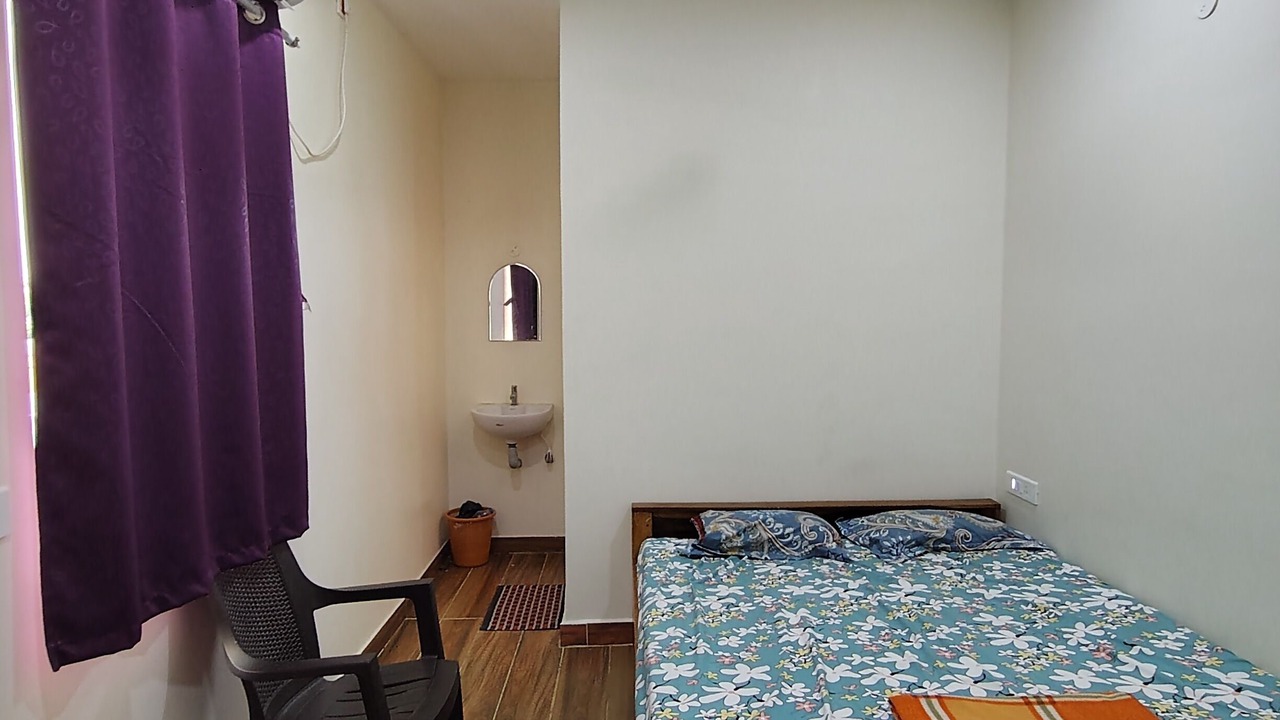 Photo of Bedroom in Tiruvannamalai