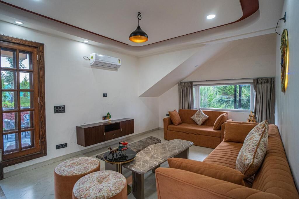 Photo of Livingroom in Mukteshwar