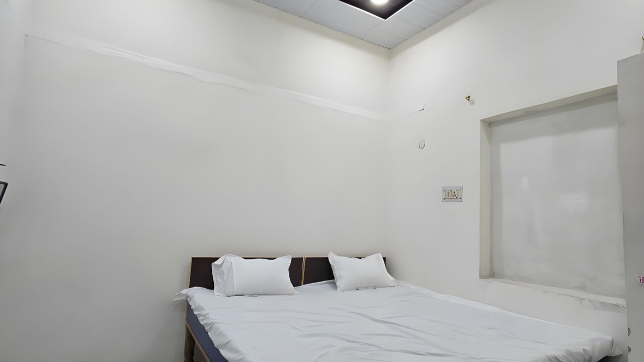 Photo of Bedroom in Vrindavan