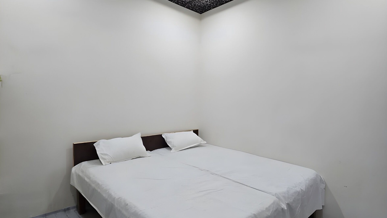 Photo of Bedroom in Vrindavan