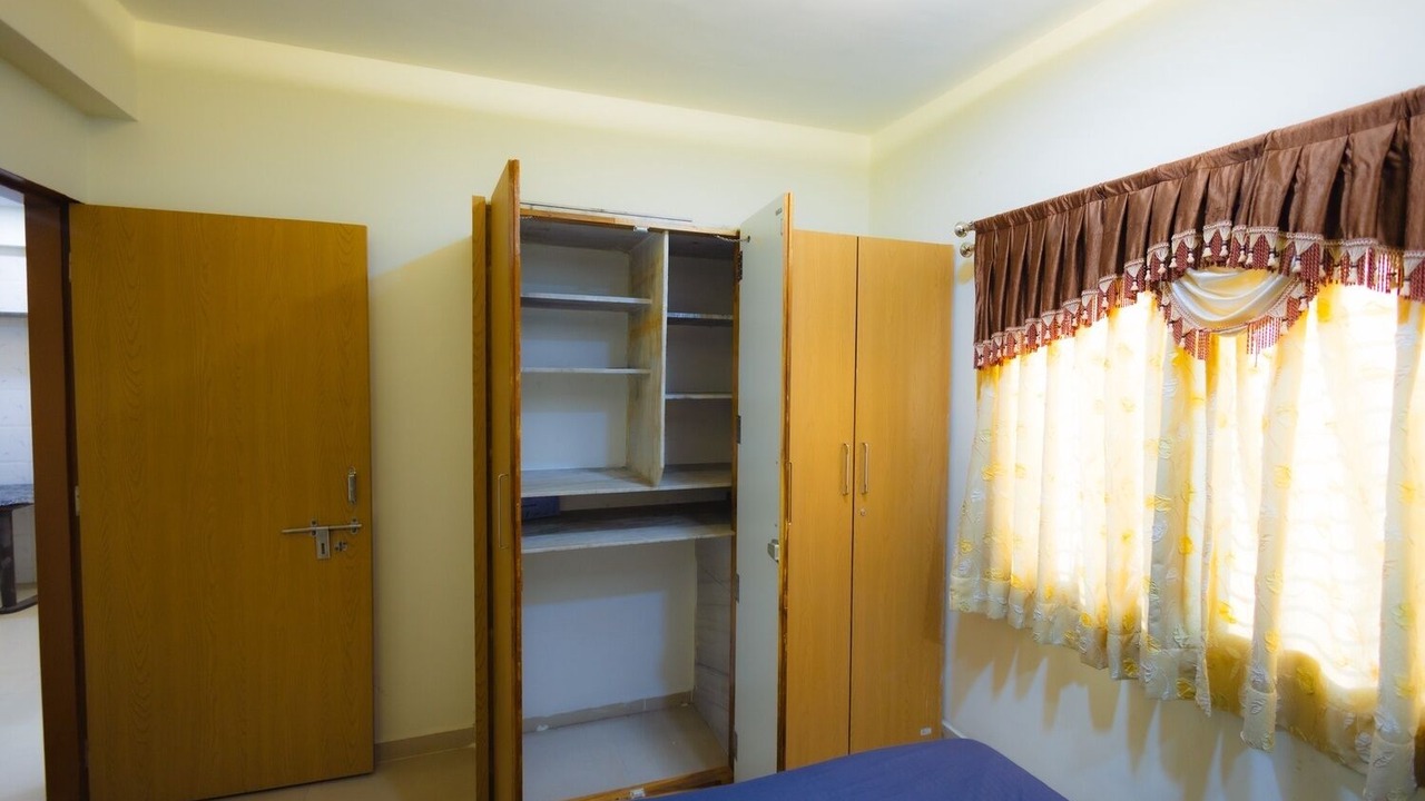Photo of Bedroom in Surat