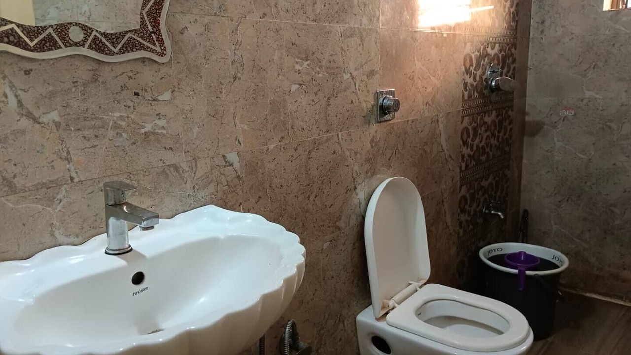 Photo of Bathroom in Fatona