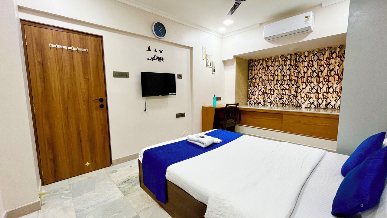 Photo of Bedroom in Powai