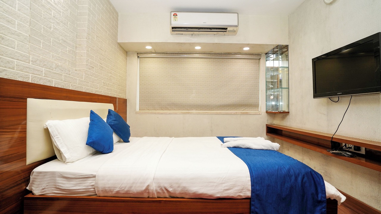 Photo of Bedroom in Powai