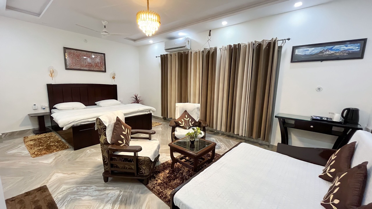 Photo of Bedroom in Fatehabad Road