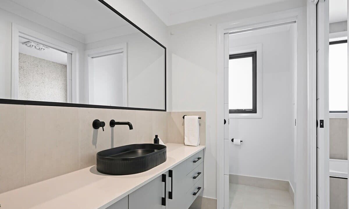 Photo of Bathroom in Orange