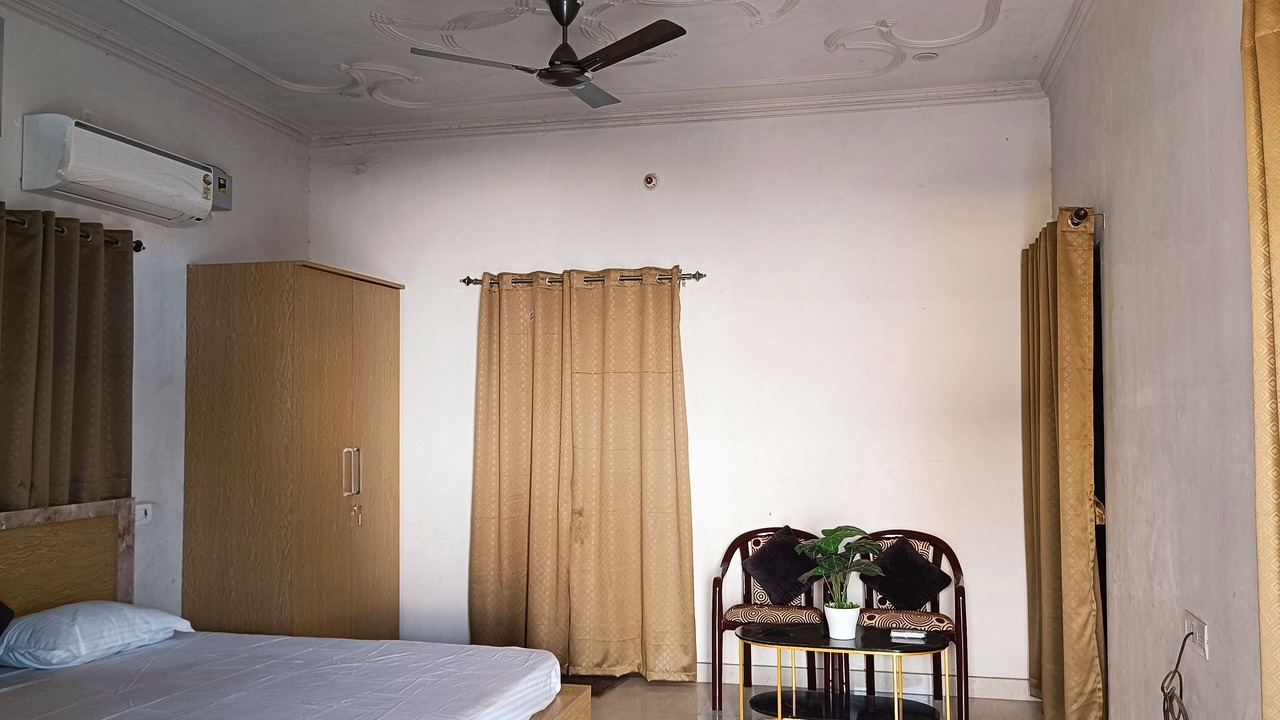 Photo of Bedroom in Varanasi