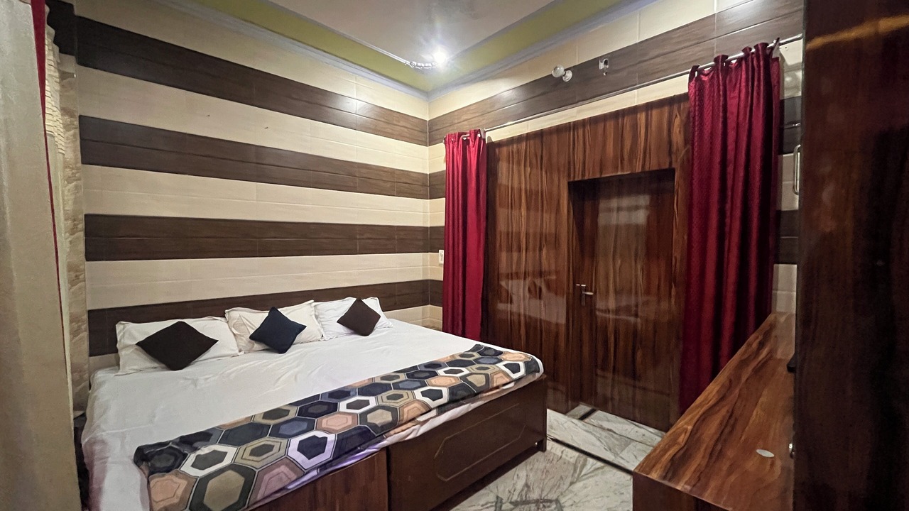 Photo of Bedroom in Vrindavan