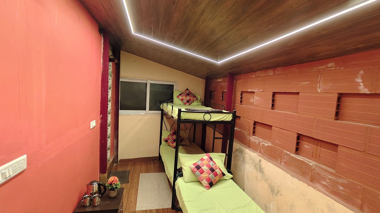 Photo of Bedroom in Kodaikanal