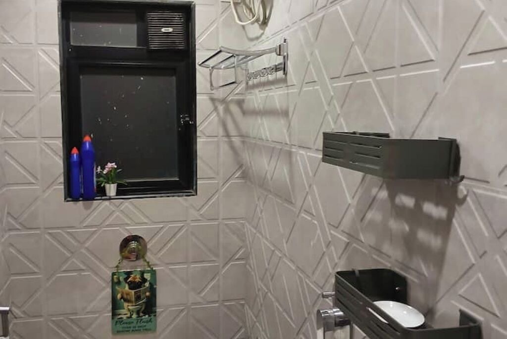 Photo of Bathroom in Bandra West