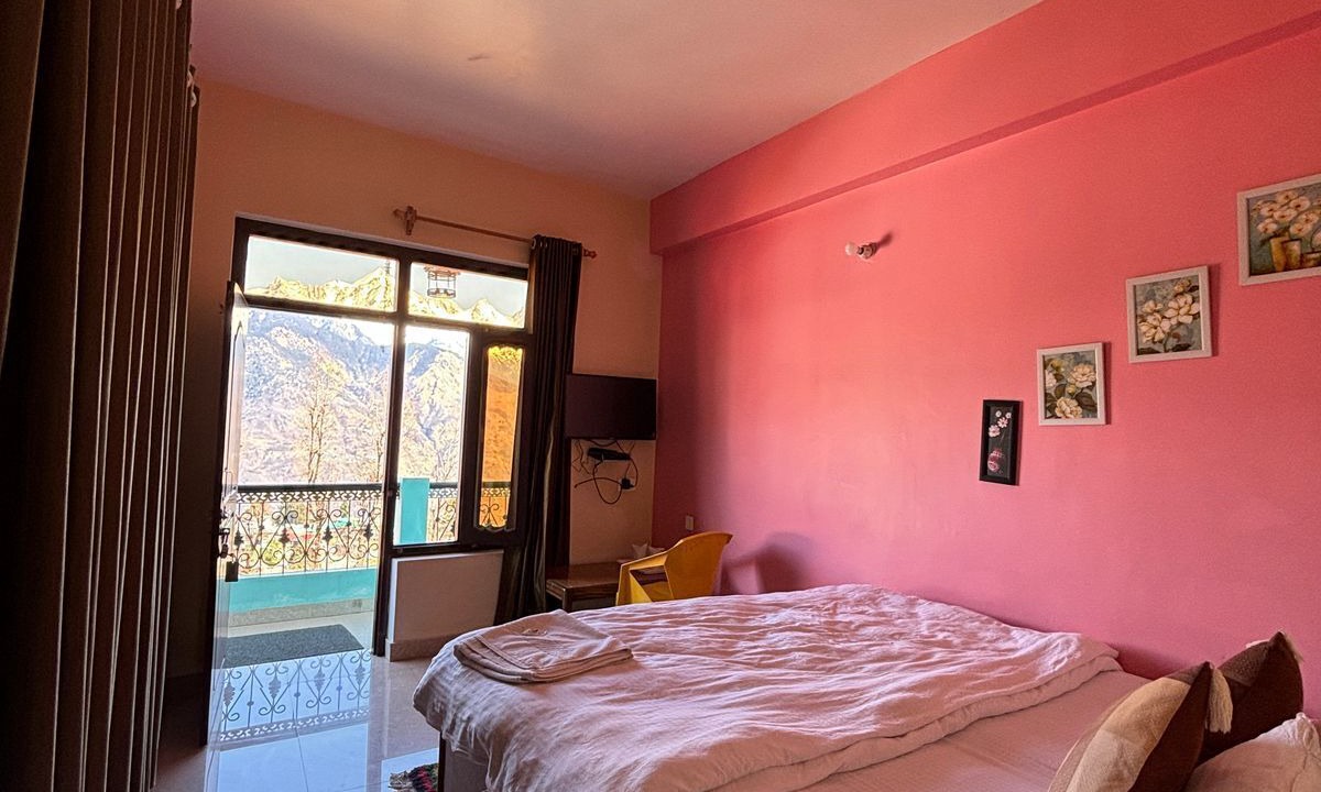 Photo of Bedroom in Munsyari