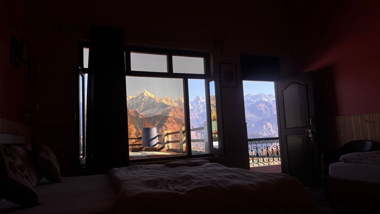 Photo of Bedroom in Munsyari