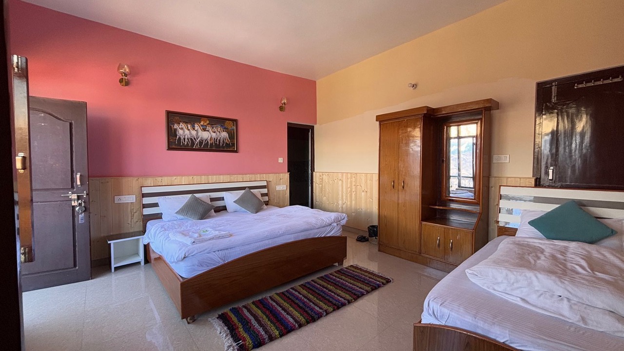 Photo of Bedroom in Munsyari