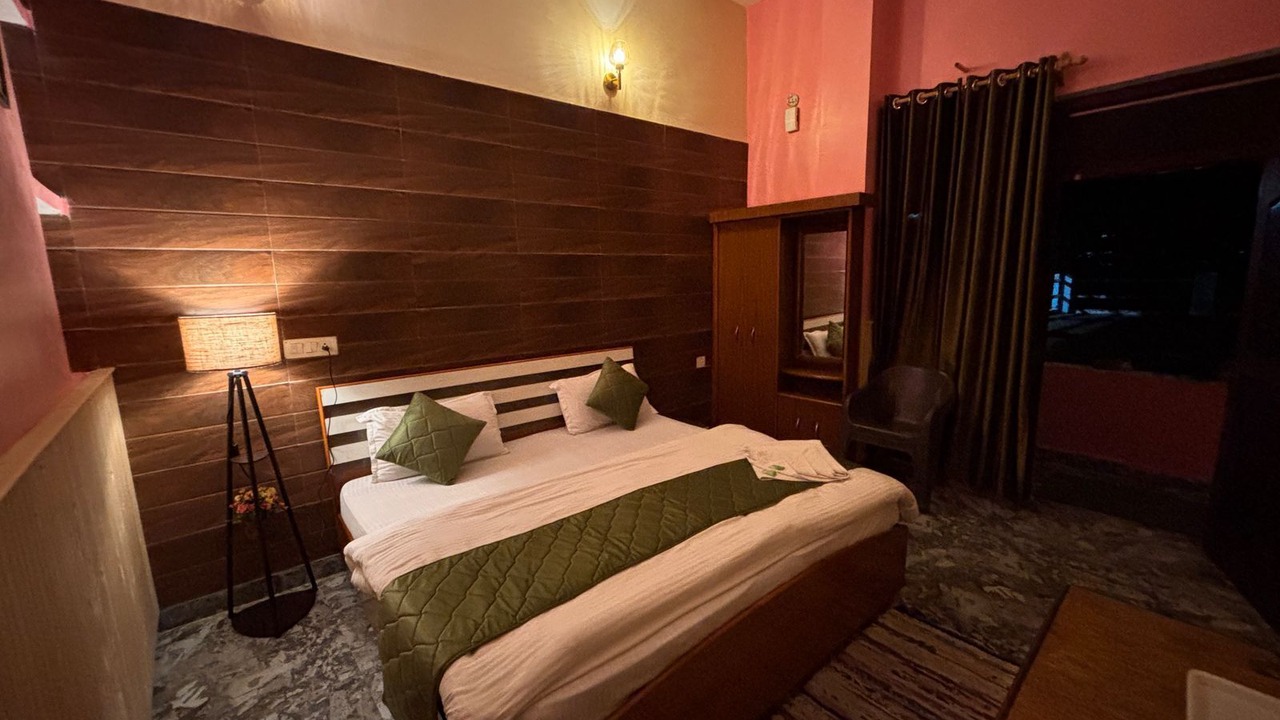 Photo of Bedroom in Munsyari