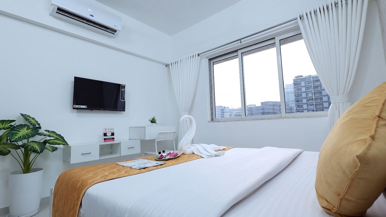 Photo of Bedroom in Malad East