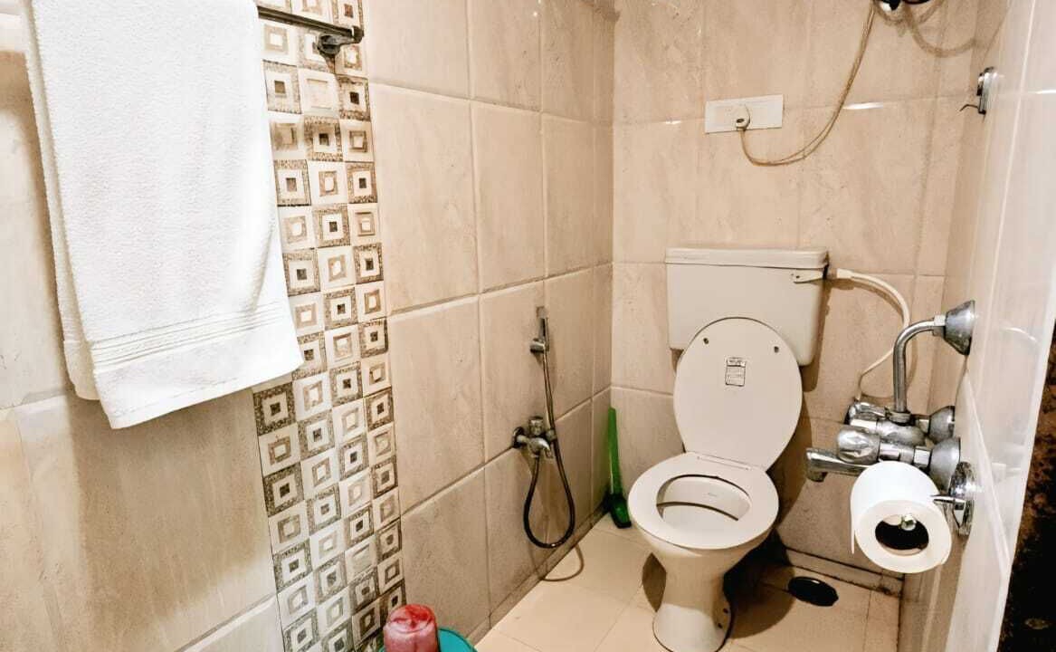 Photo of Bathroom in Gauravaddo