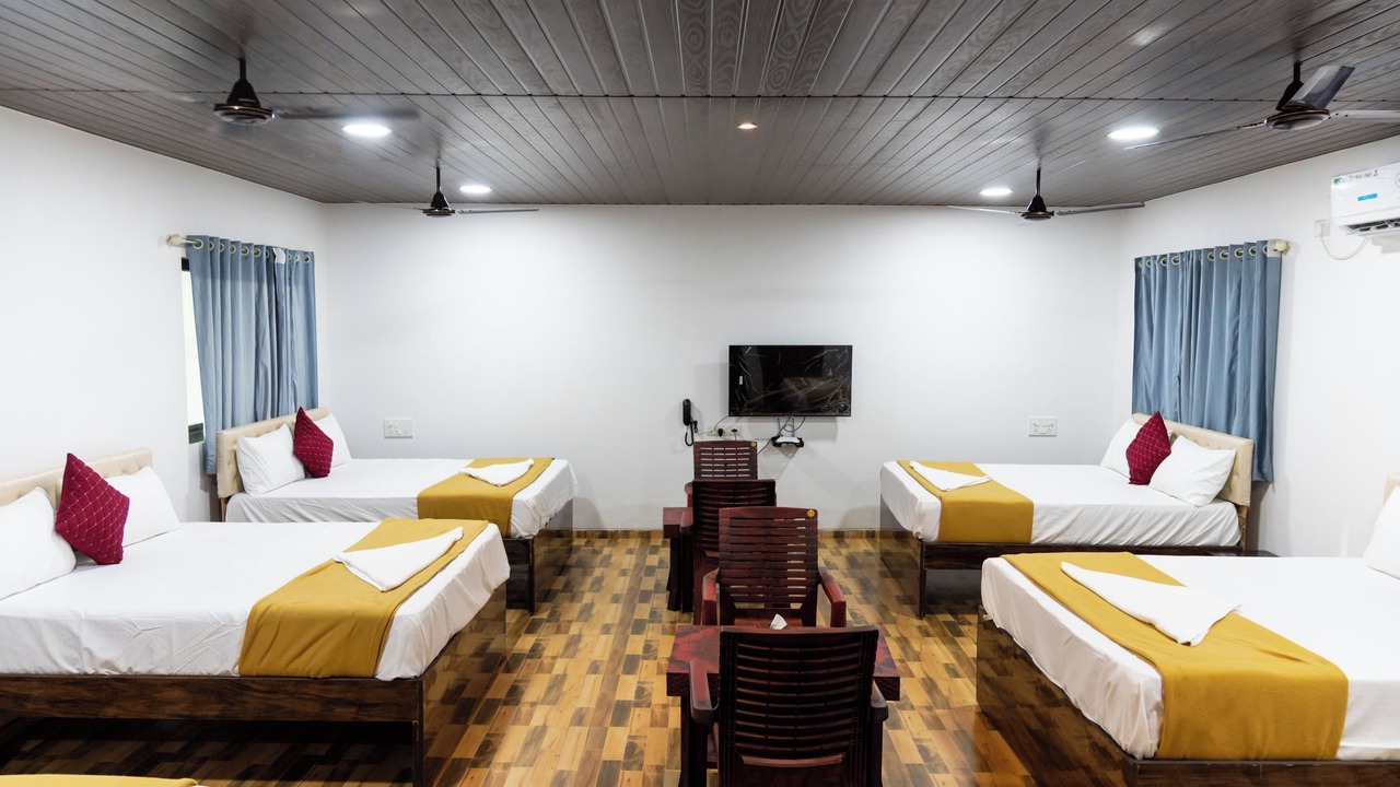 Photo of Bedroom in Khalapur