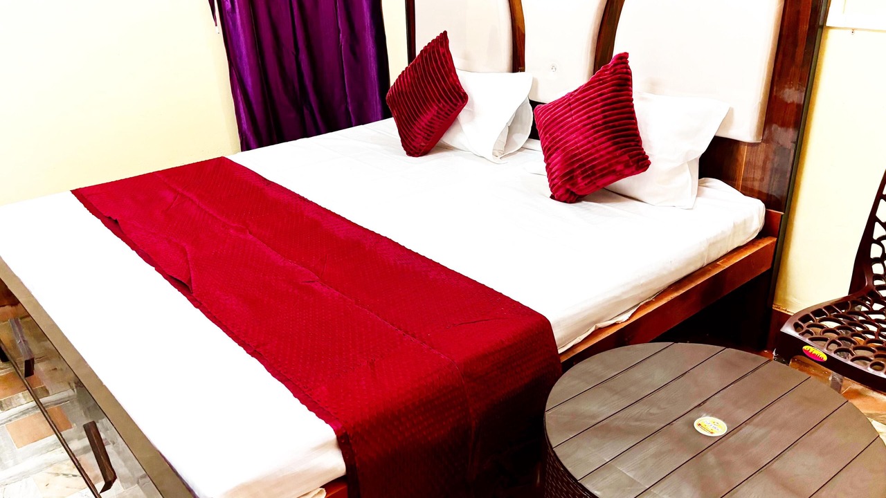Photo of Bedroom in Naini