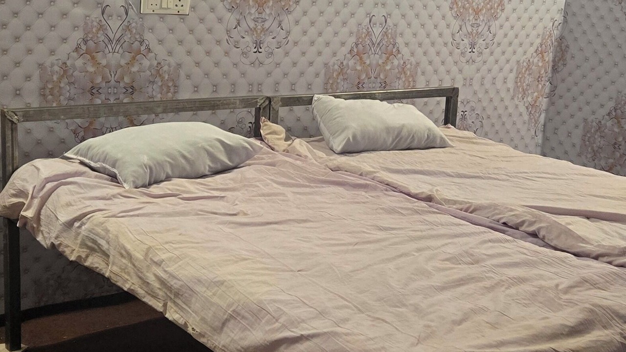 Photo of Bedroom in Naini