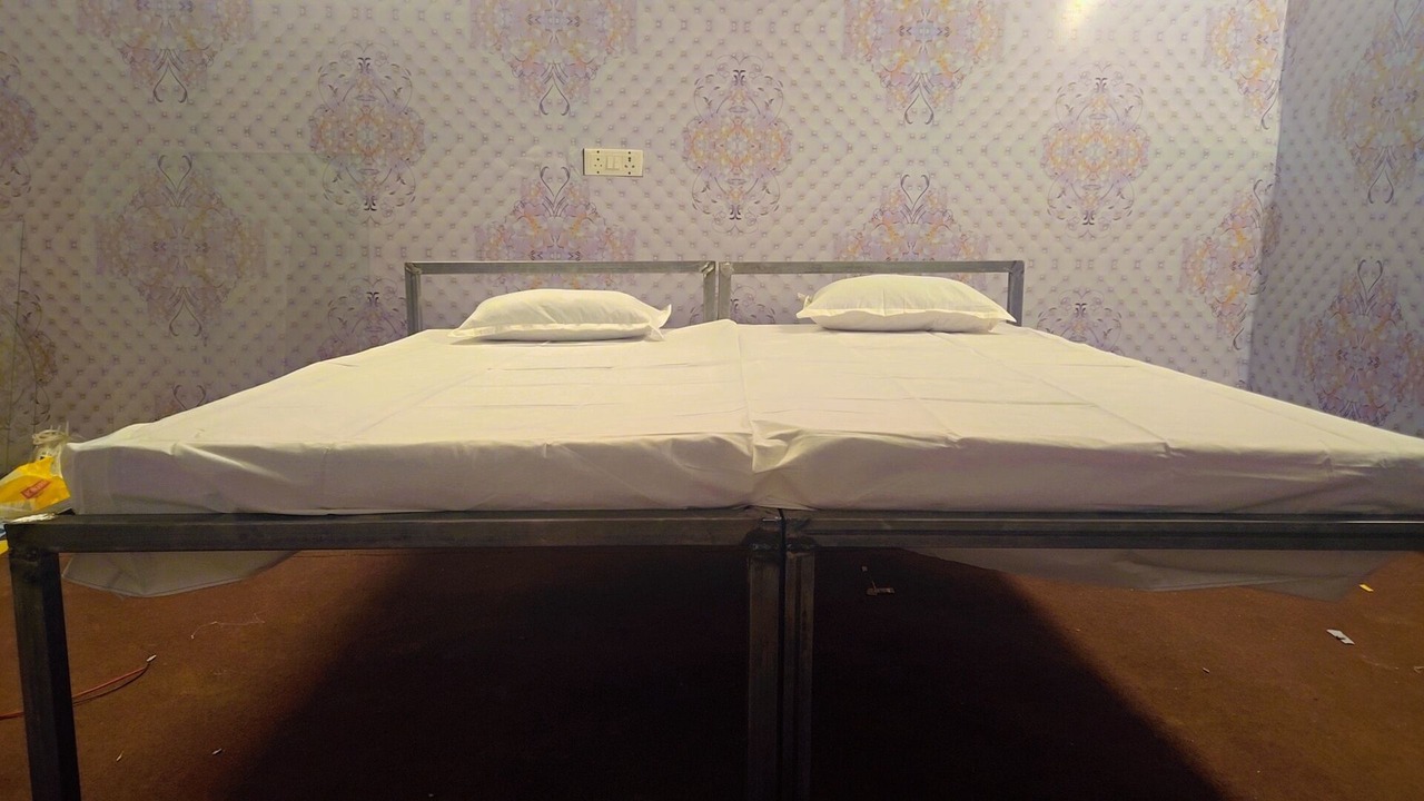 Photo of Bedroom in Naini