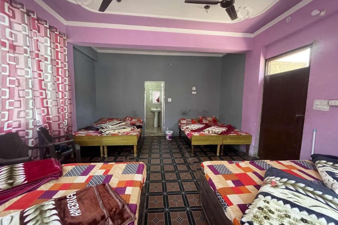 Photo of Bedroom in Pipalkoti