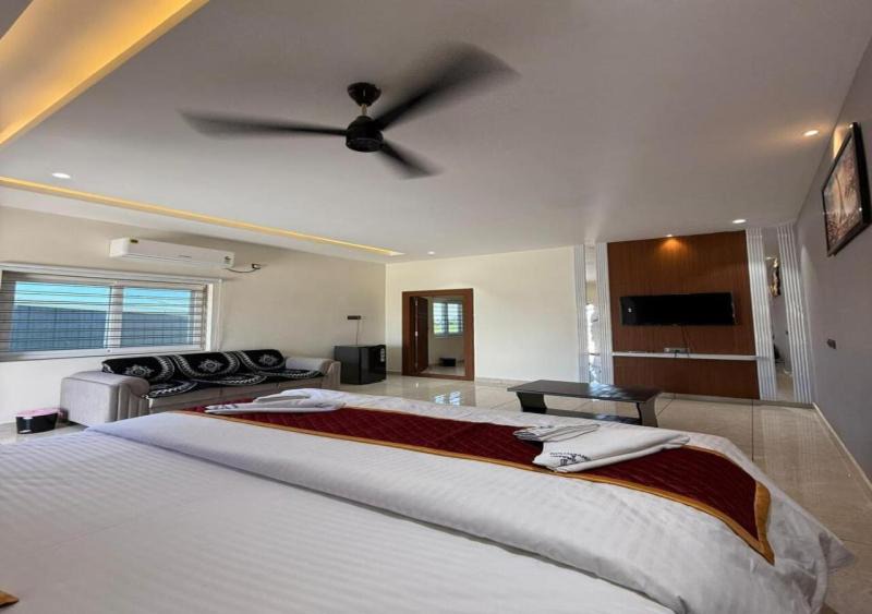 Photo of Bedroom in Narasaraopet