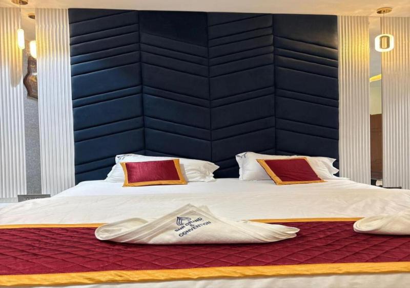 Photo of Bedroom in Narasaraopet