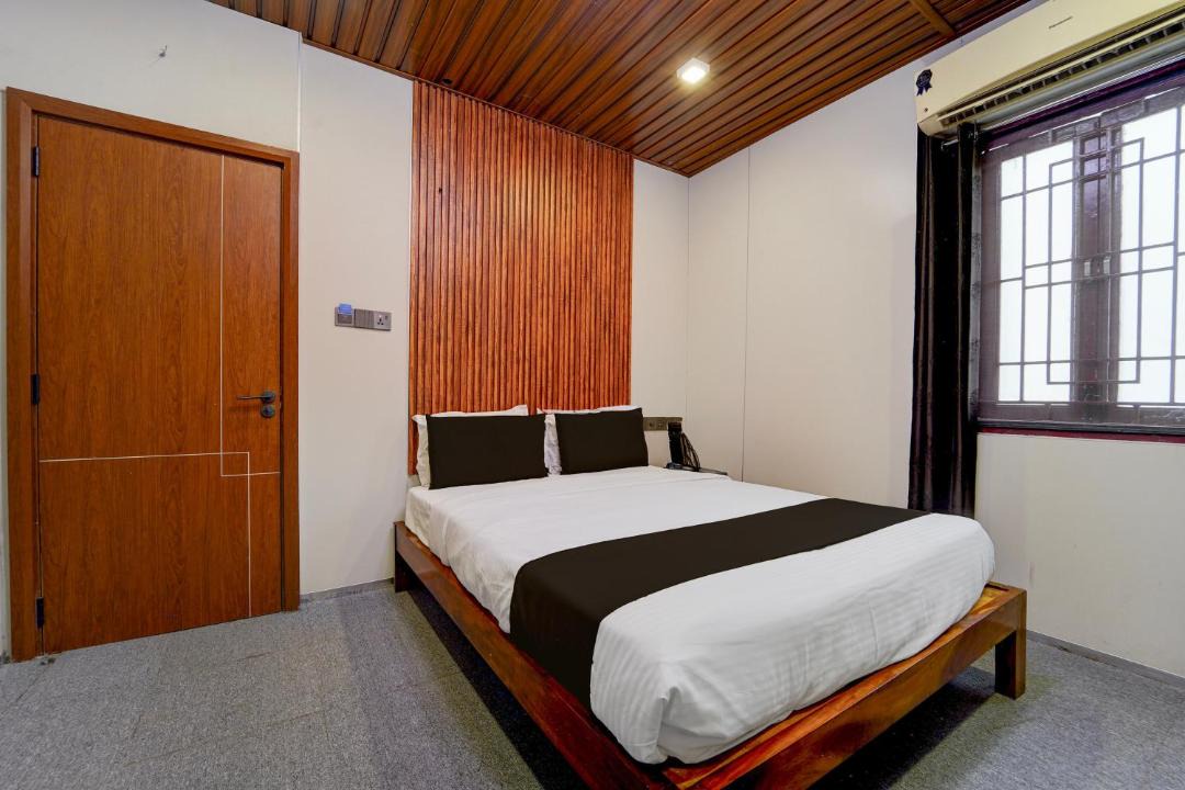 Photo of Bedroom in Karaikudi