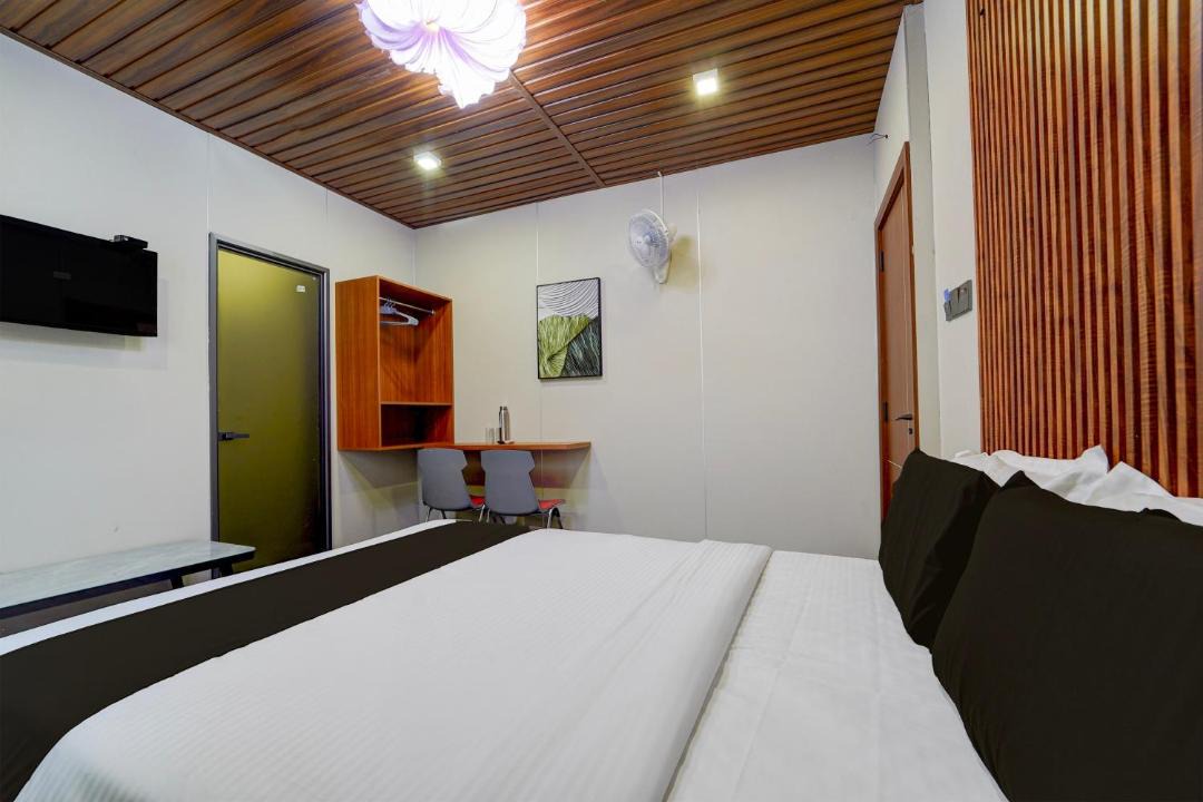 Photo of Bedroom in Karaikudi