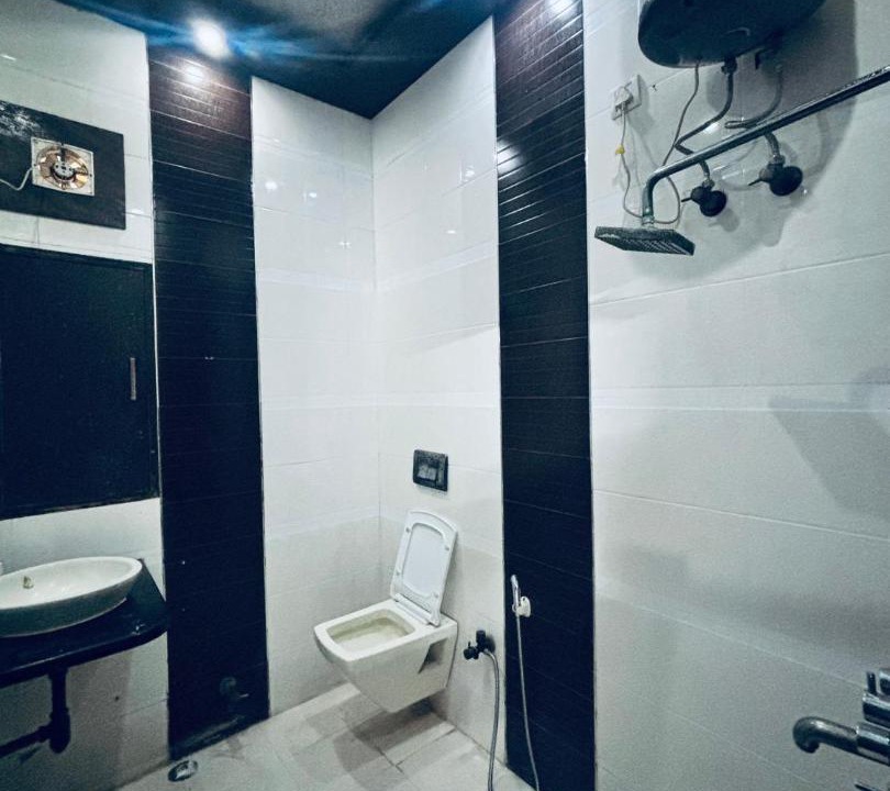 Photo of Bathroom in Mathura