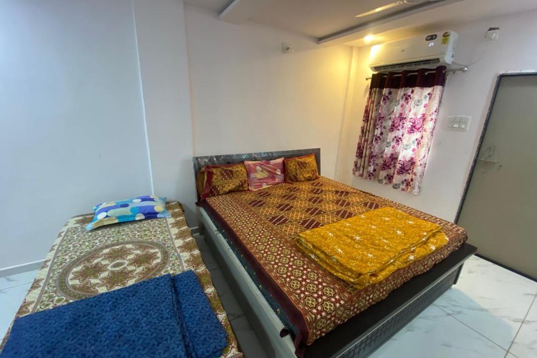 Photo of Bedroom in Rajpipla