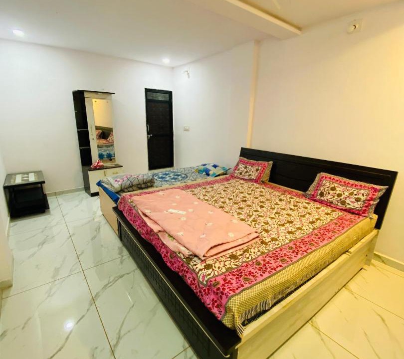 Photo of Bedroom in Rajpipla