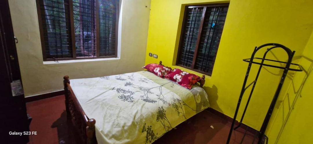 Photo of Bedroom in Thiruvananthapuram