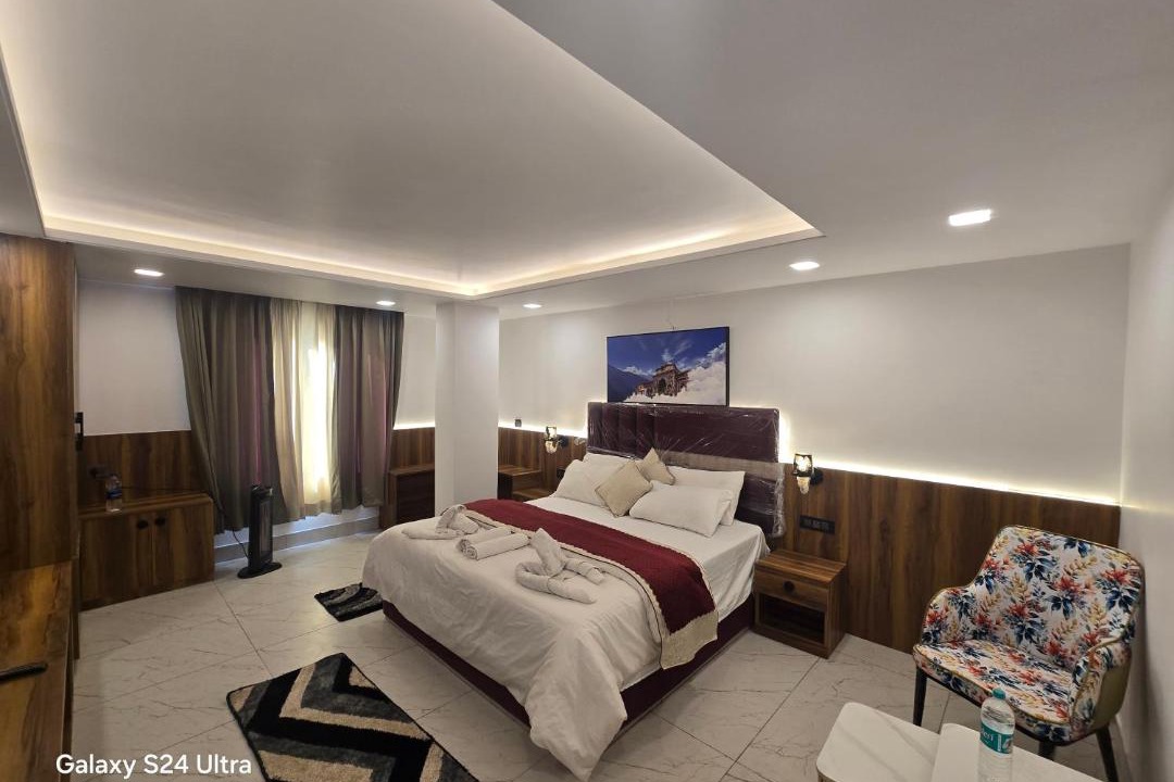 Photo of Bedroom in Badrinath