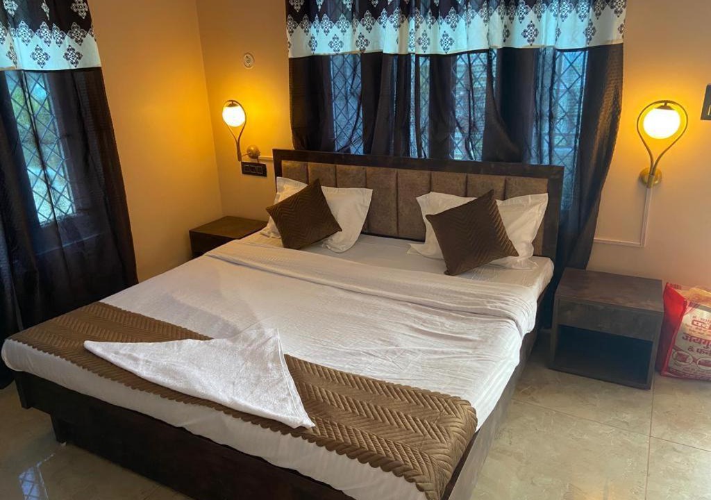 Photo of Bedroom in Bhimtal