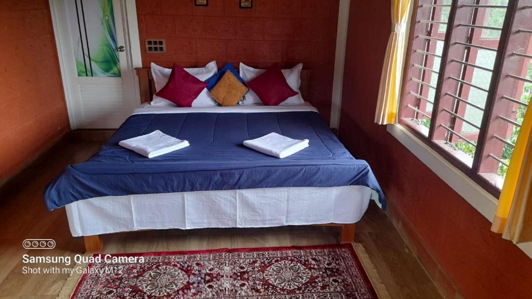 Photo of Bedroom in Ponnampet