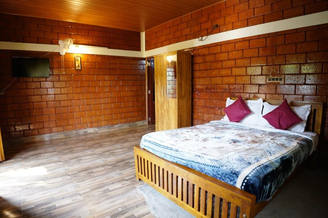 Photo of Bedroom in Ponnampet