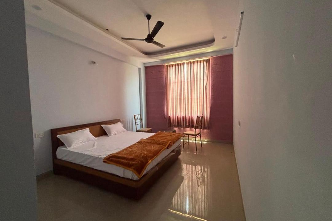 Photo of Bedroom in Bareli