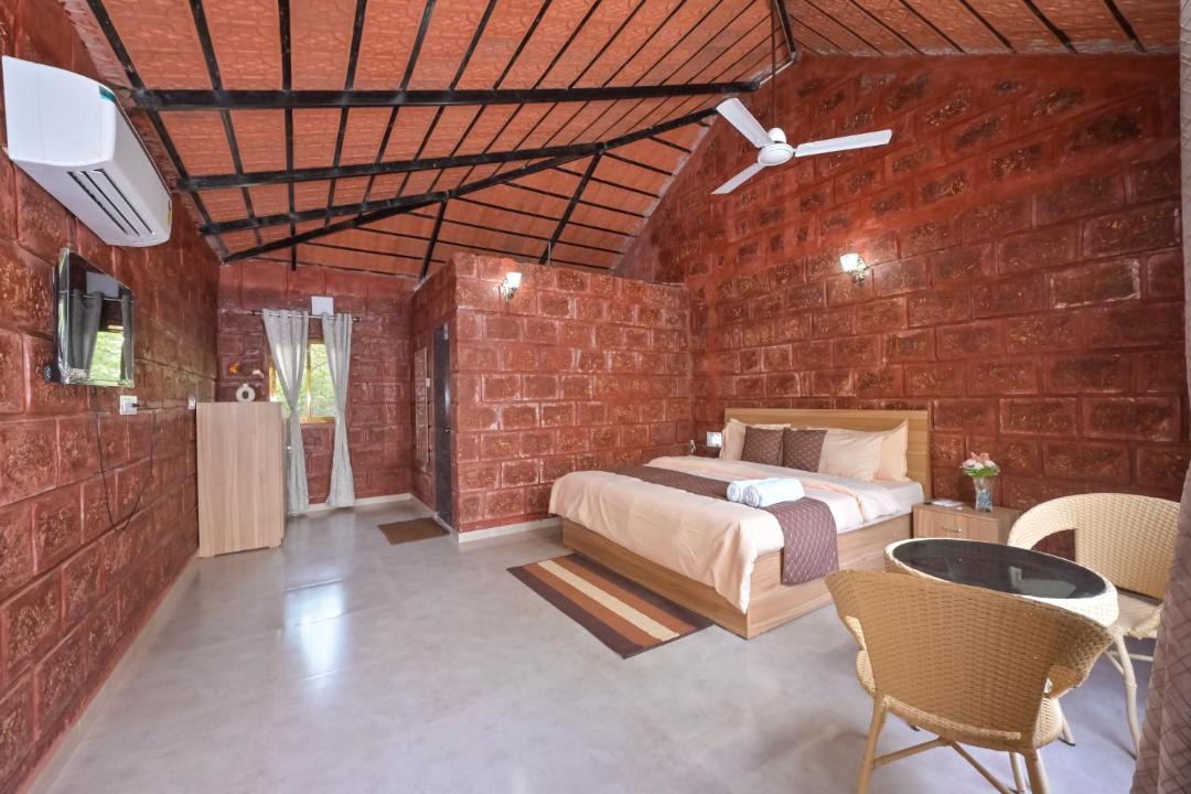 Photo of Others in Zirad