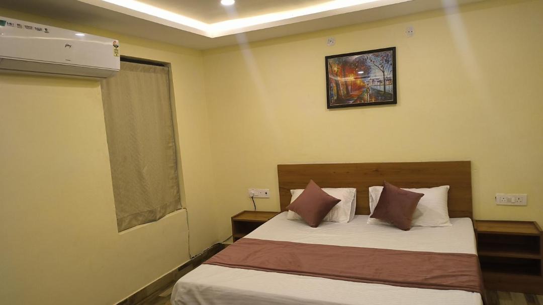 Photo of Bedroom in Khatima