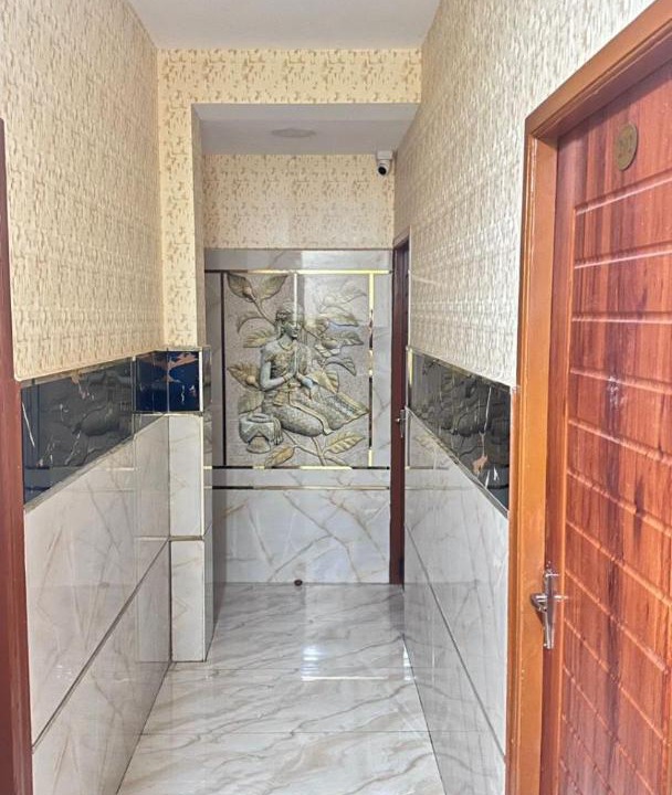 Photo of Bathroom in Thousand Lights