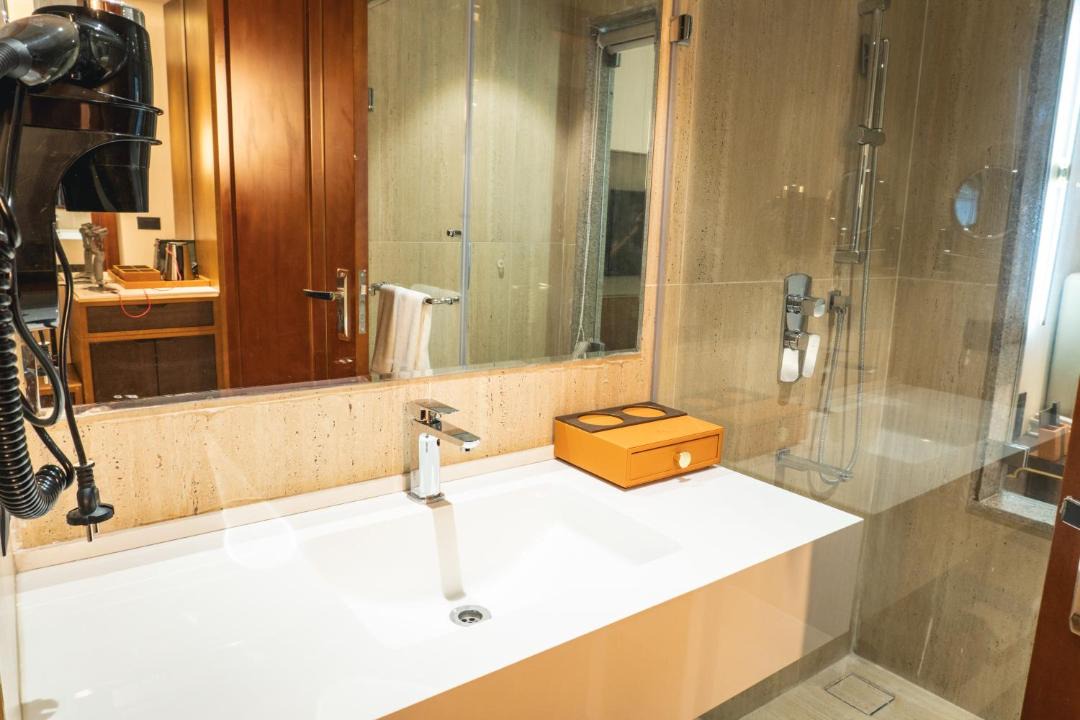 Photo of Bathroom in Rau