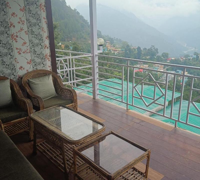 Photo of Patio Balcony in Guptkashi