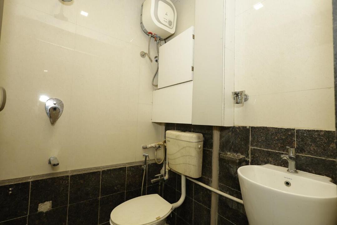 Photo of Bathroom in Parshwapuram