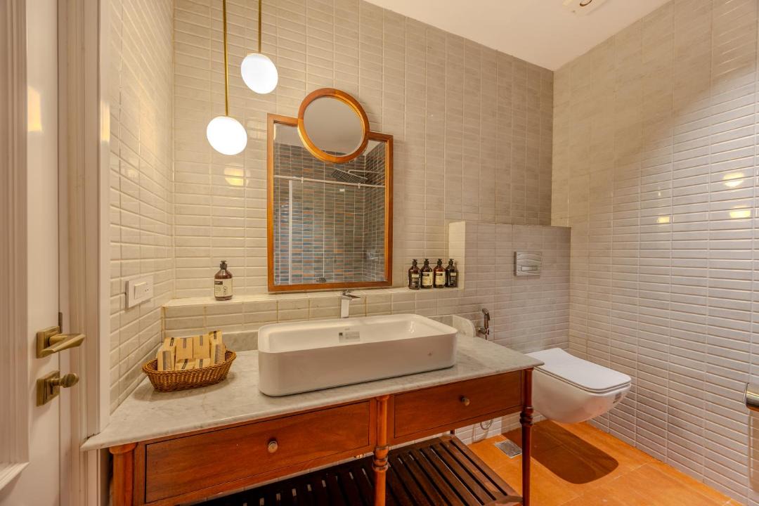 Photo of Bathroom in Fatona