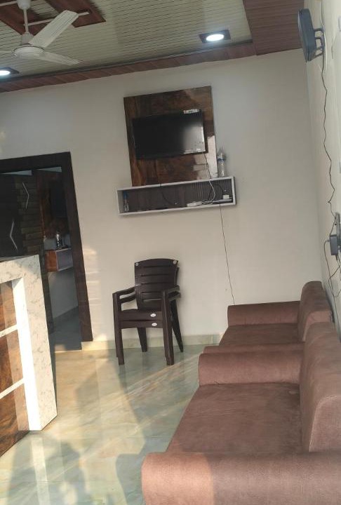 Photo of Livingroom in Mathura