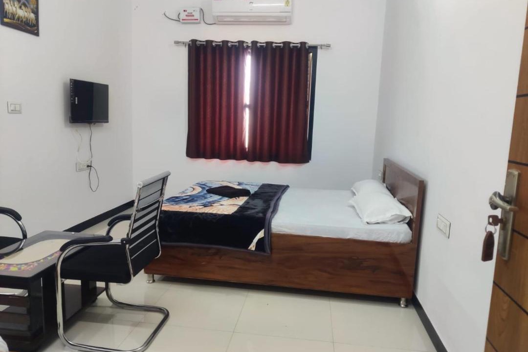 Photo of Bedroom in Desuri