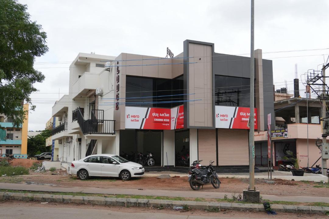 Photo of Buildings in Ron