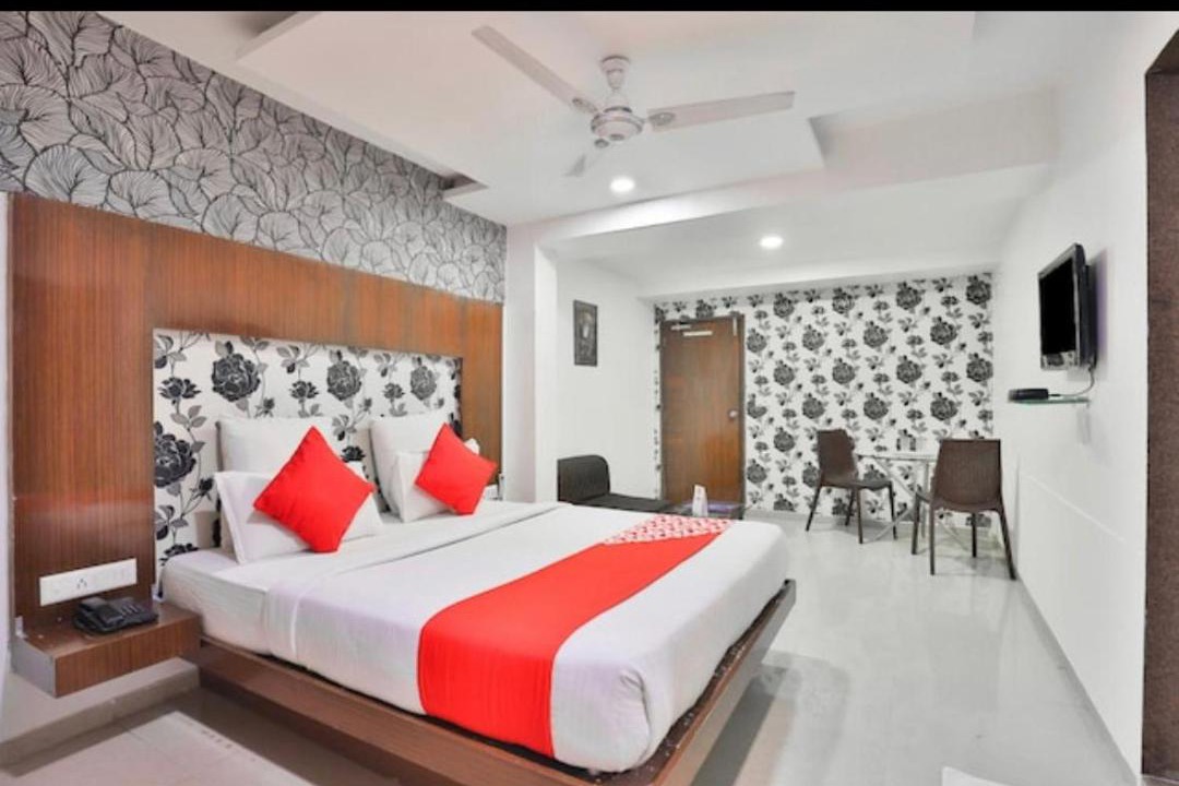 Photo of Bedroom in Navrangpura