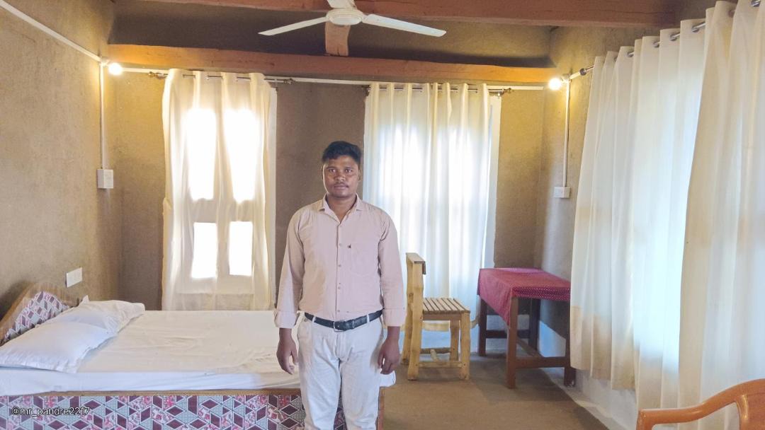 Photo of Others in Parasia